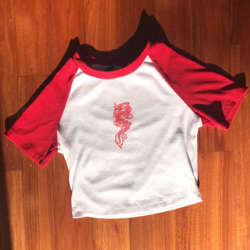 Red and White Graphic Cropped Tee